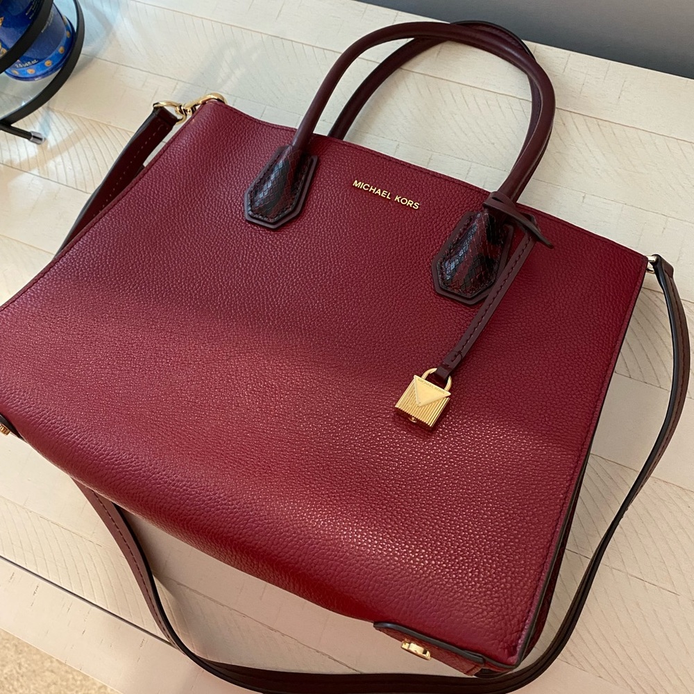 Michael kors red tote with snakeskin accents